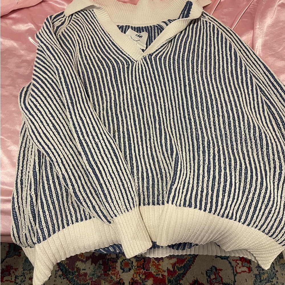 aerie crewneck/sweater